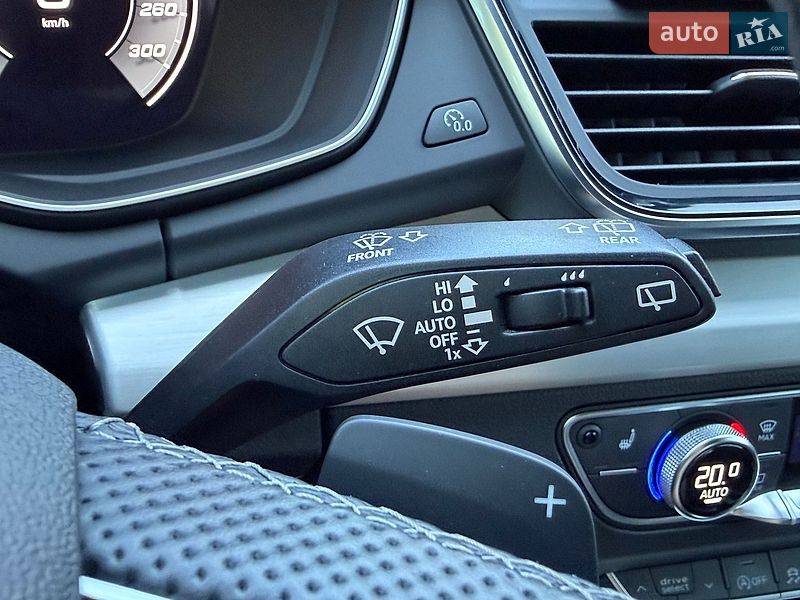 Внедорожник / Кроссовер Audi Q5 2020 в Киеве