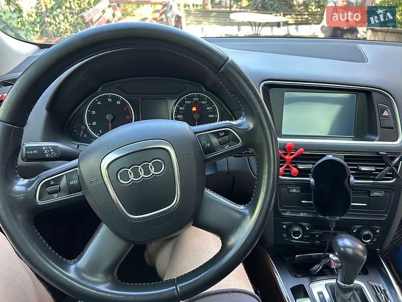 Внедорожник / Кроссовер Audi Q5 2011 в Днепре