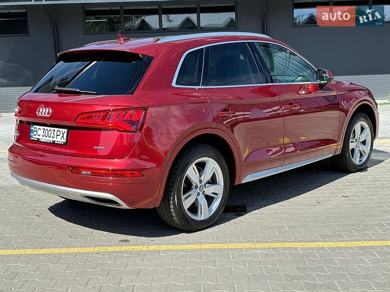 Позашляховик / Кросовер Audi Q5 2019 в Львові