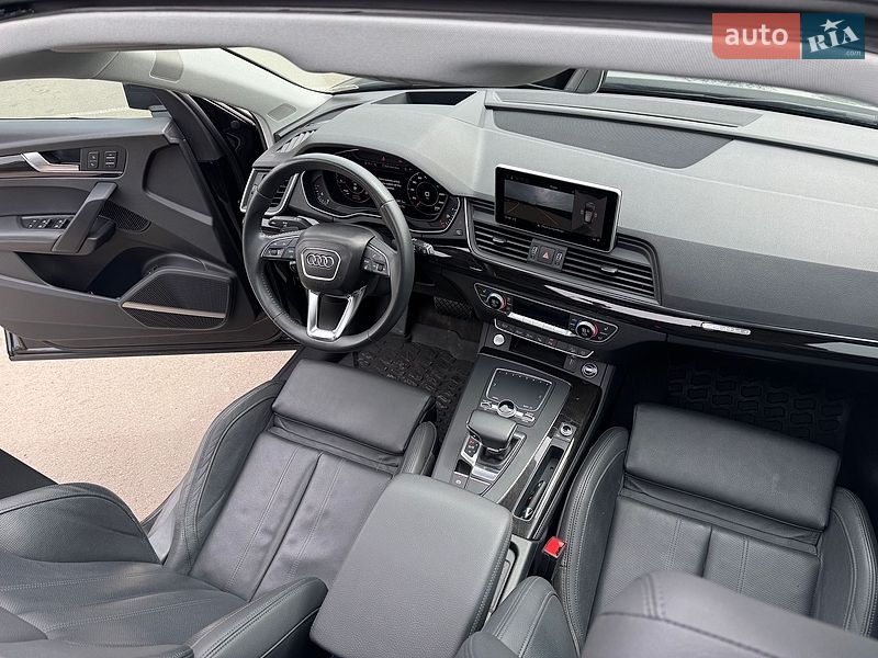 Внедорожник / Кроссовер Audi Q5 2019 в Ивано-Франковске