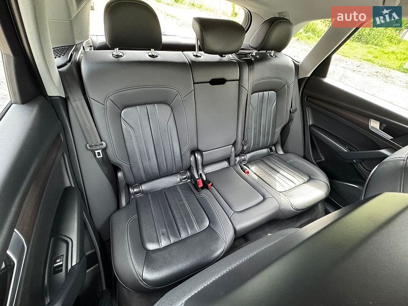 Внедорожник / Кроссовер Audi Q5 2023 в Бердичеве
