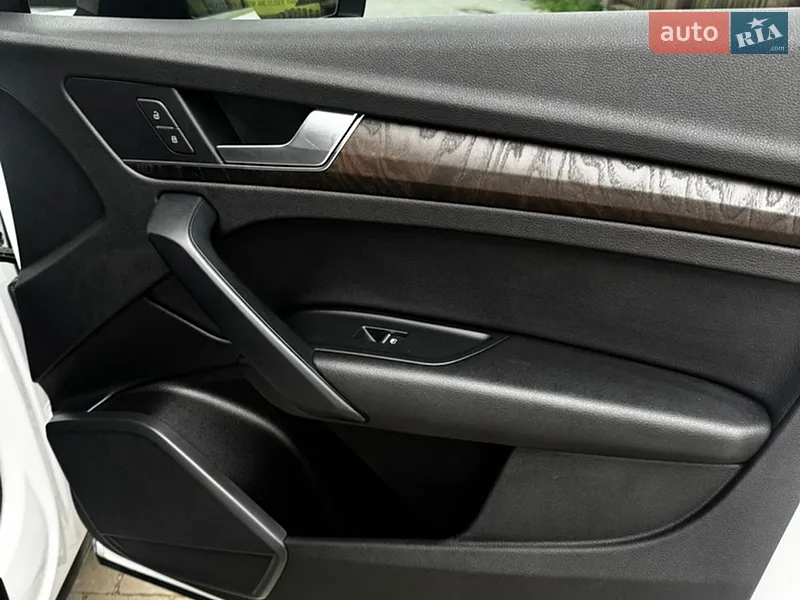 Audi Q5 2018 VIN WA1BNAFYXJ2210036 фото оголошення 18 з 93