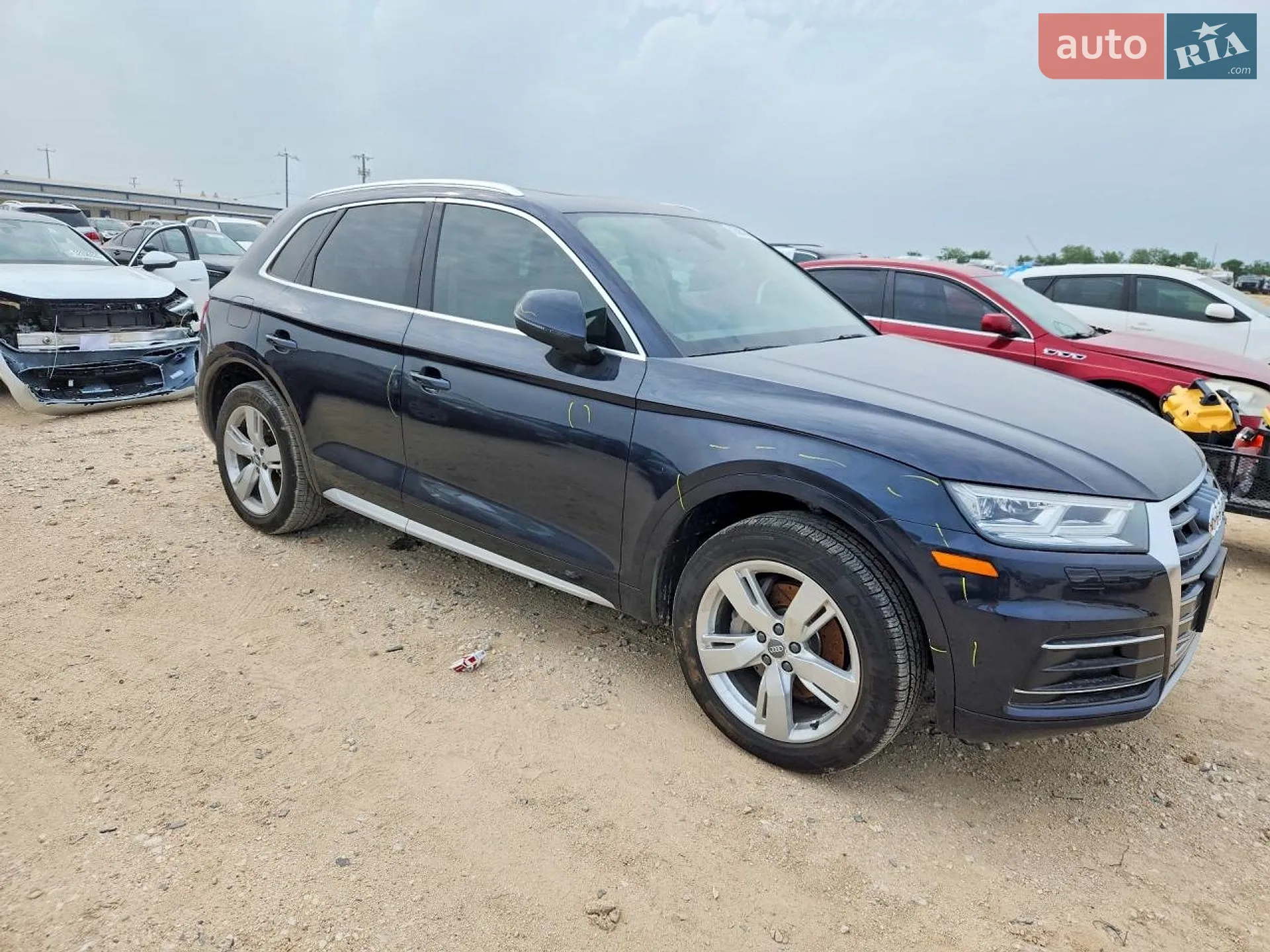 Audi Q5 2019 VIN WA1BNAFY0K2023650 фото оголошення 4 з 5