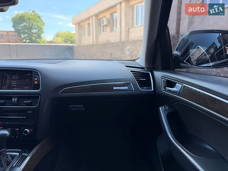 Audi Q5 2014 VIN WA1LFAFP8EA076762 фото оголошення 37 з 118