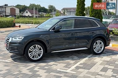 Позашляховик / Кросовер Audi Q5 2018 в Києві