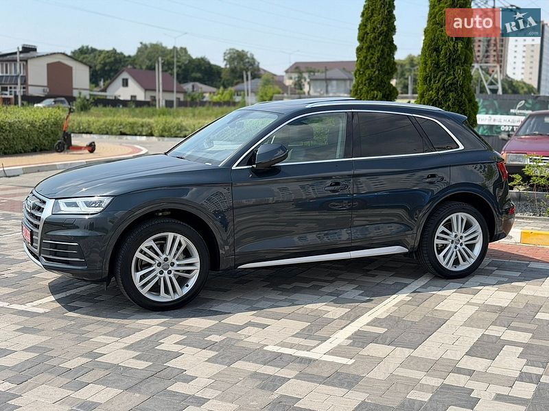 Позашляховик / Кросовер Audi Q5 2018 в Києві