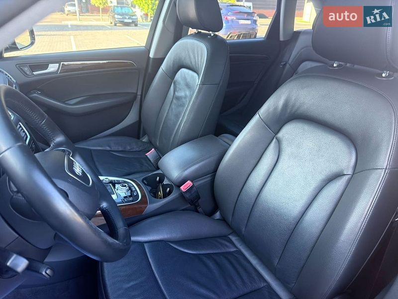 Позашляховик / Кросовер Audi Q5 2016 в Києві
