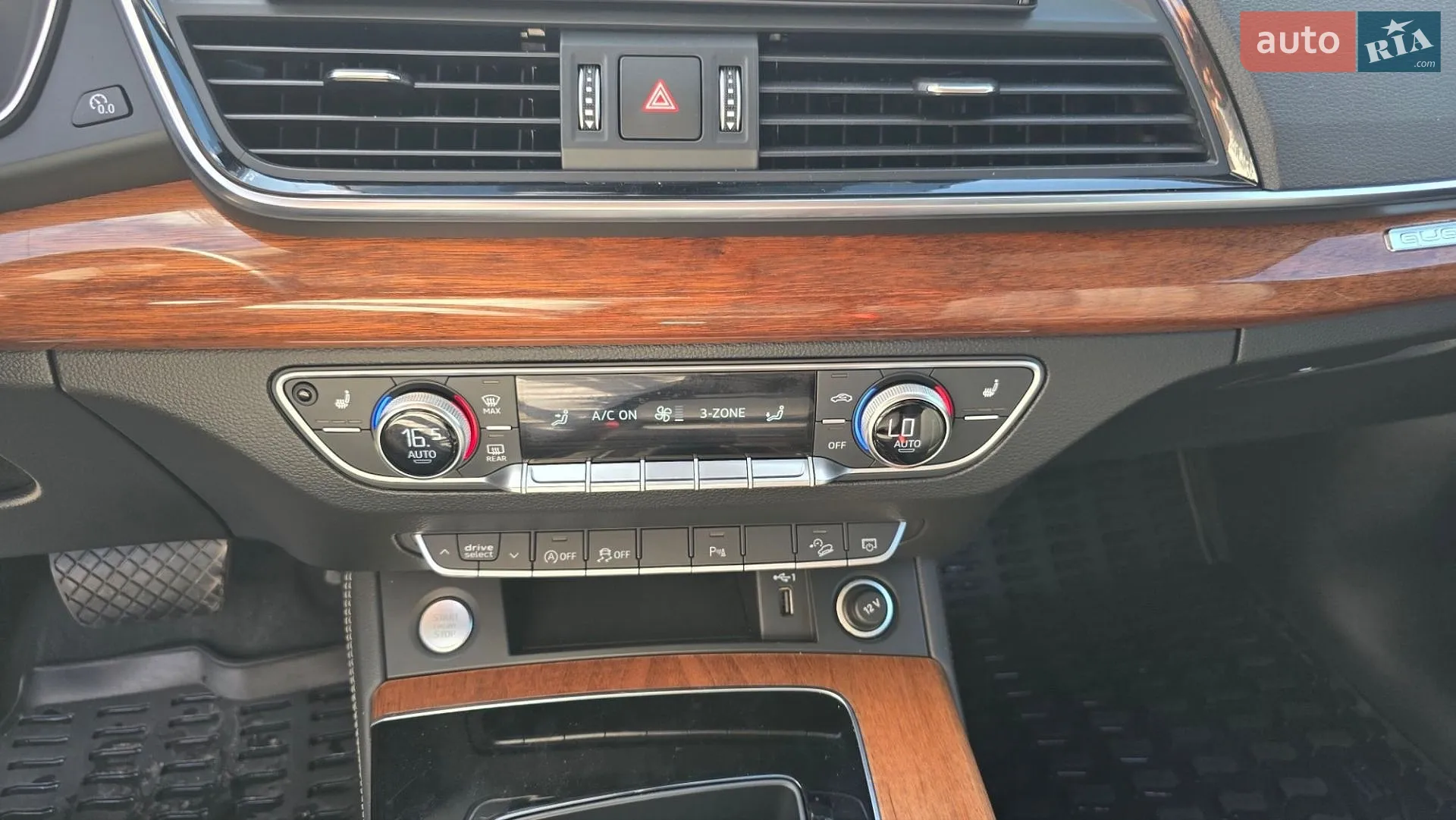 2011 Skoda Fabia - мініатюра 17