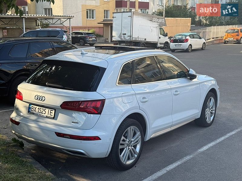 Внедорожник / Кроссовер Audi Q5 2018 в Хмельницком
