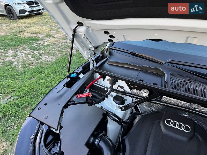 Позашляховик / Кросовер Audi Q5 2018 в Луцьку
