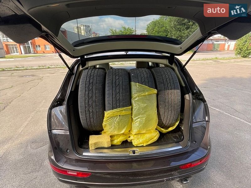 Внедорожник / Кроссовер Audi Q5 2010 в Киеве