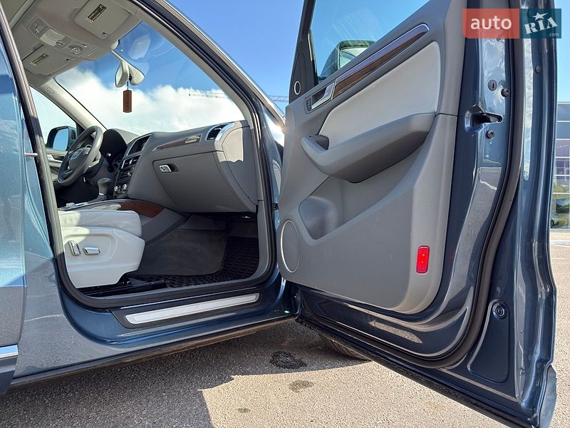 Внедорожник / Кроссовер Audi Q5 2016 в Полтаве