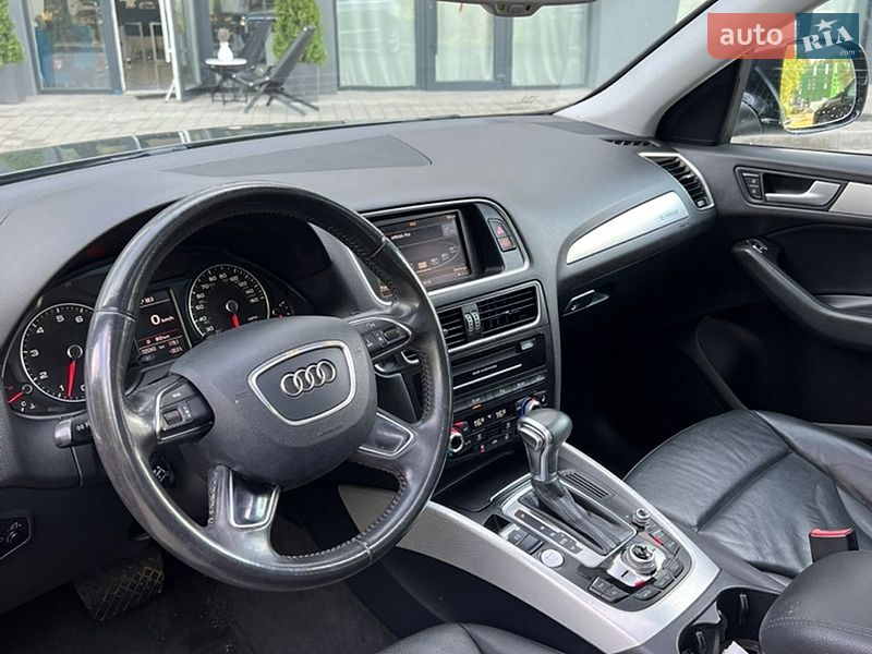 Позашляховик / Кросовер Audi Q5 2013 в Новояворівську