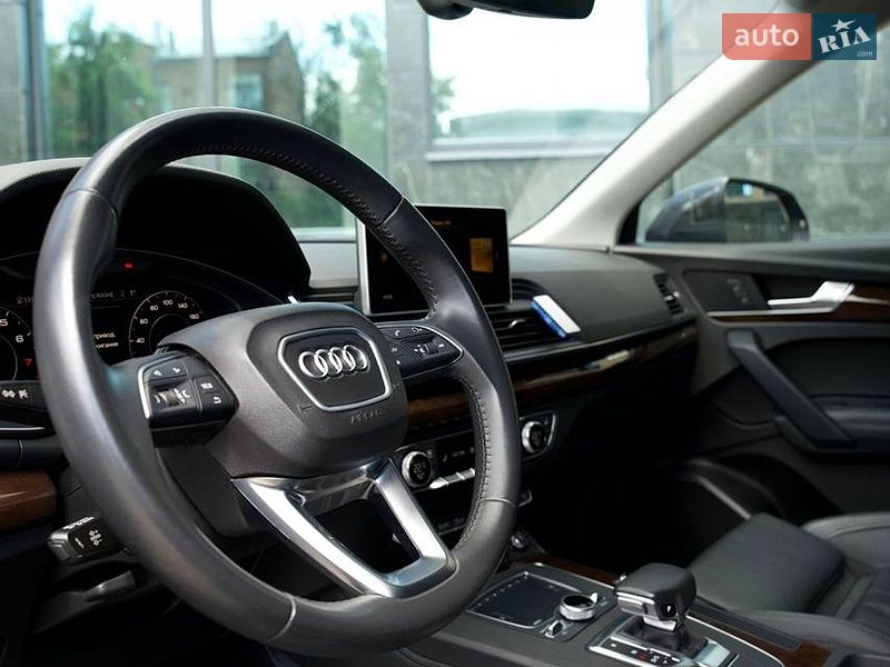 Внедорожник / Кроссовер Audi Q5 2019 в Харькове