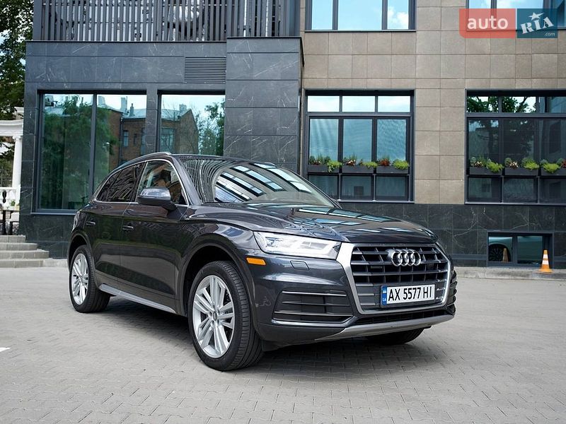 Внедорожник / Кроссовер Audi Q5 2019 в Харькове