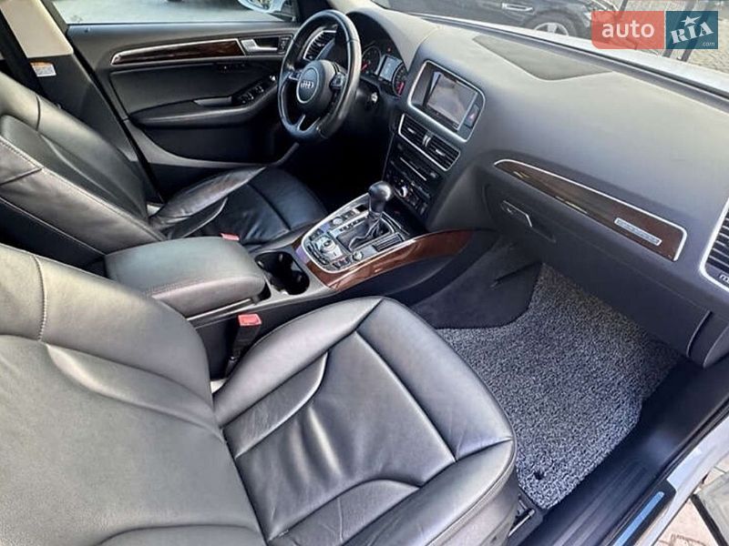 Позашляховик / Кросовер Audi Q5 2015 в Одесі