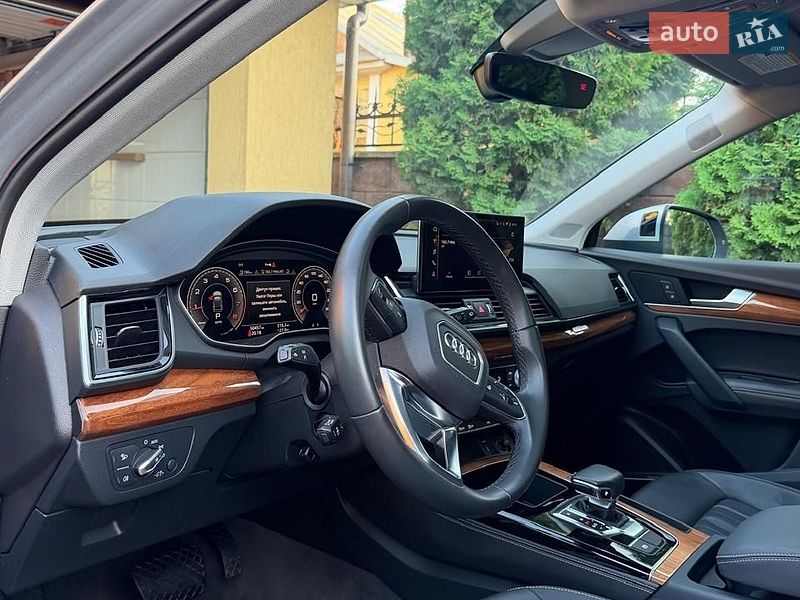 Внедорожник / Кроссовер Audi Q5 2022 в Ровно