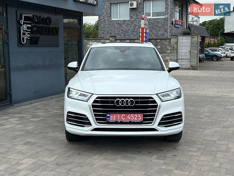 Внедорожник / Кроссовер Audi Q5 2018 в Ровно