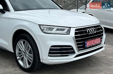 Внедорожник / Кроссовер Audi Q5 2018 в Ровно