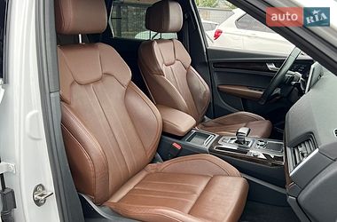 Внедорожник / Кроссовер Audi Q5 2018 в Ровно