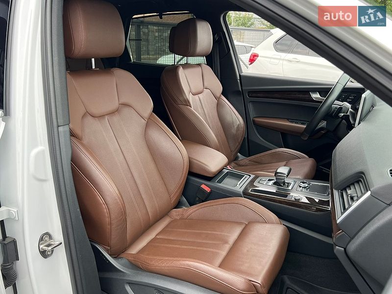 Внедорожник / Кроссовер Audi Q5 2018 в Ровно