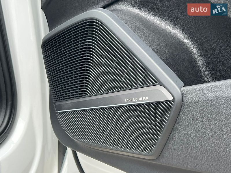Внедорожник / Кроссовер Audi Q5 2018 в Ровно