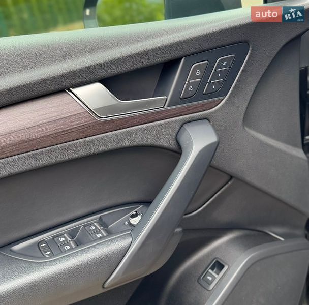 Внедорожник / Кроссовер Audi Q5 2020 в Львове