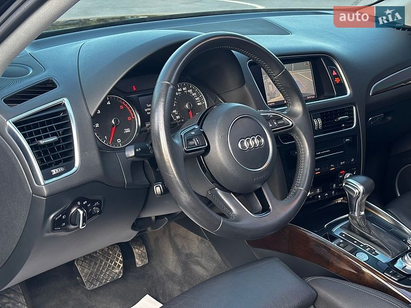 Внедорожник / Кроссовер Audi Q5 2014 в Самборе