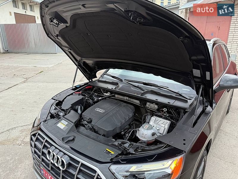 Позашляховик / Кросовер Audi Q5 2020 в Рівному