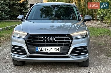 Позашляховик / Кросовер Audi Q5 2018 в Дніпрі