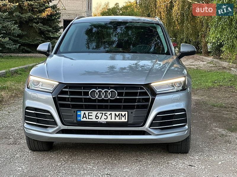 Позашляховик / Кросовер Audi Q5 2018 в Дніпрі