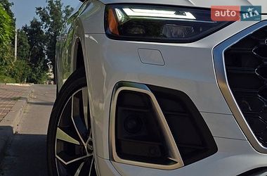 Позашляховик / Кросовер Audi Q5 2022 в Києві