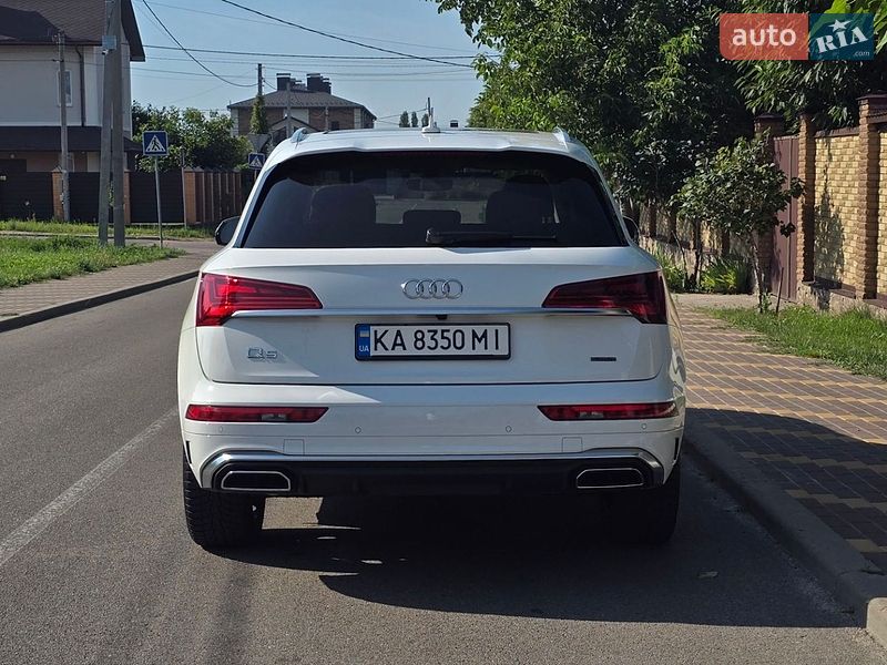 Позашляховик / Кросовер Audi Q5 2022 в Києві