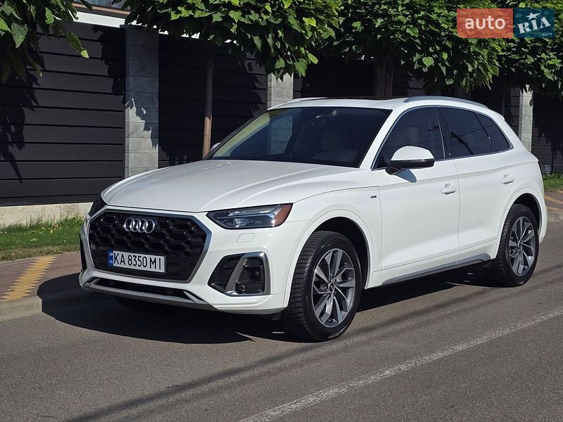 Позашляховик / Кросовер Audi Q5 2022 в Києві