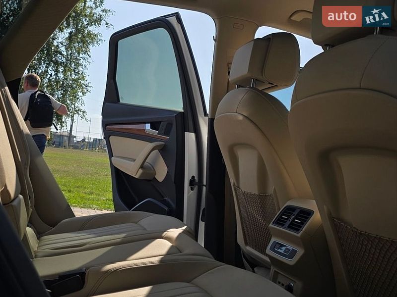 Позашляховик / Кросовер Audi Q5 2022 в Києві