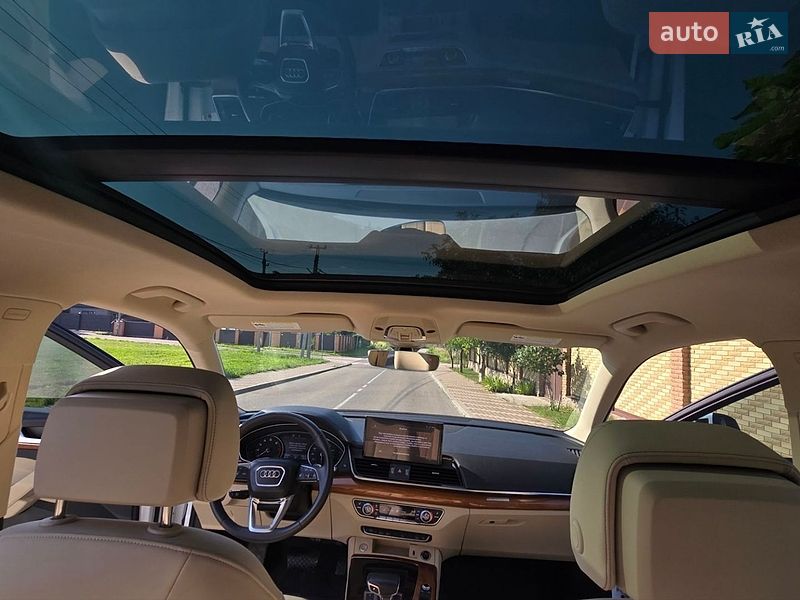 Позашляховик / Кросовер Audi Q5 2022 в Києві