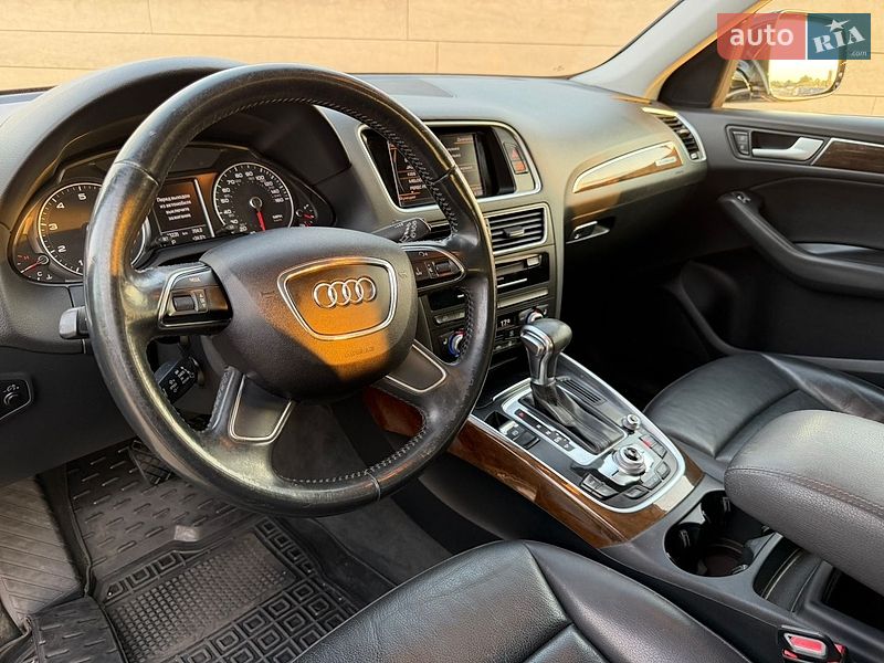 Позашляховик / Кросовер Audi Q5 2016 в Львові