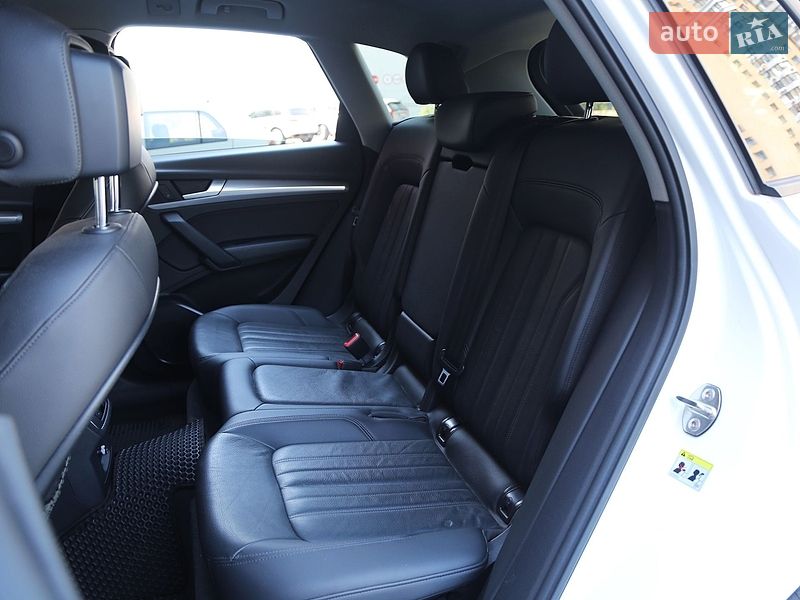 Внедорожник / Кроссовер Audi Q5 2018 в Киеве