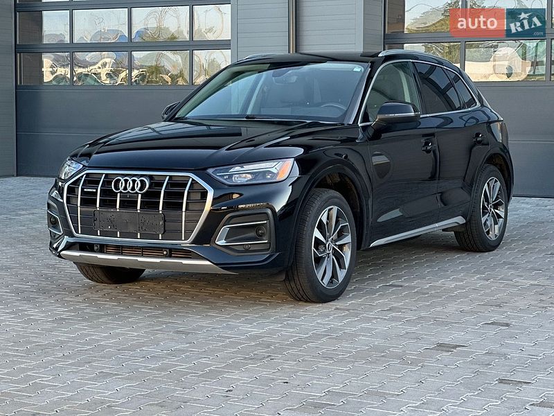Позашляховик / Кросовер Audi Q5 2020 в Сарнах