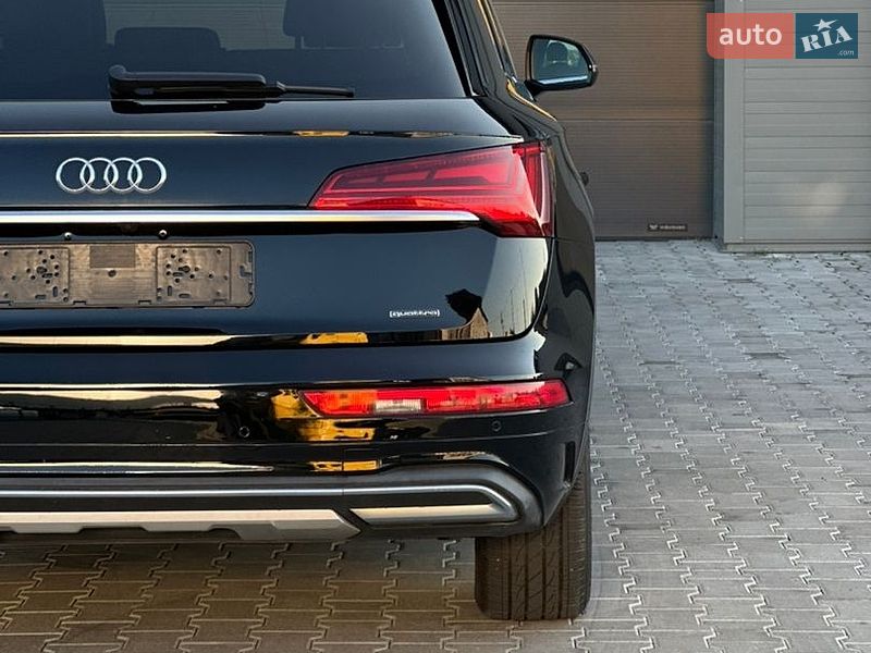 Позашляховик / Кросовер Audi Q5 2020 в Сарнах