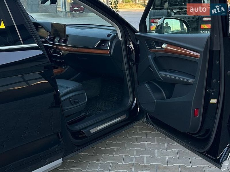 Позашляховик / Кросовер Audi Q5 2020 в Сарнах