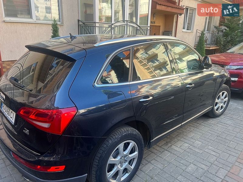 Внедорожник / Кроссовер Audi Q5 2016 в Ужгороде