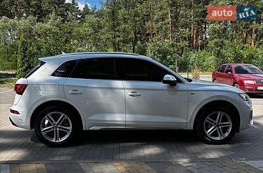 Позашляховик / Кросовер Audi Q5 2021 в Білогородці