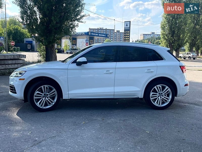 Позашляховик / Кросовер Audi Q5 2018 в Чернігові