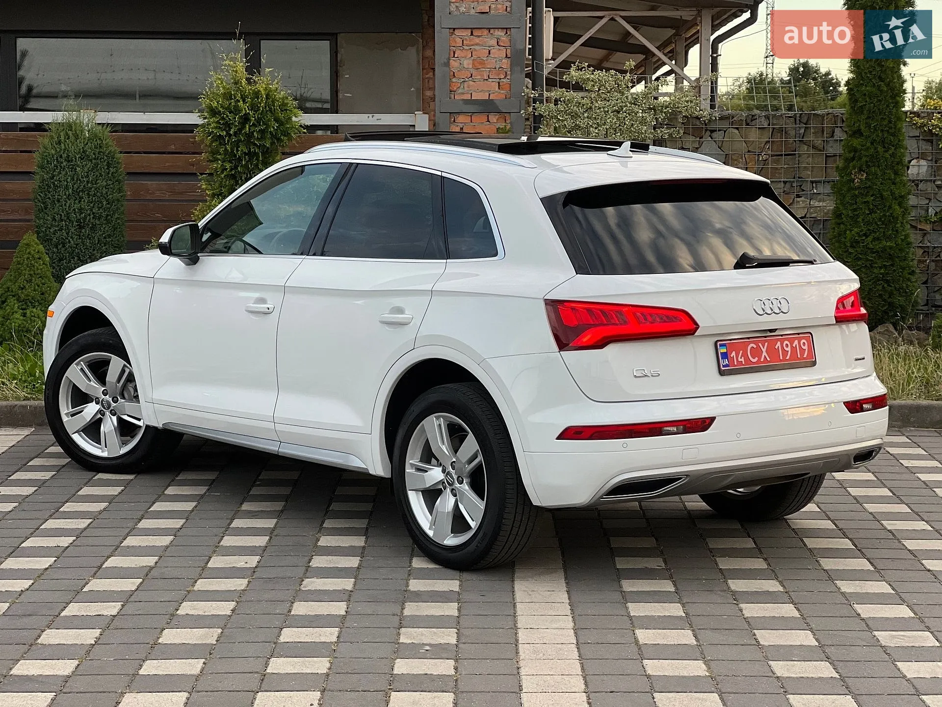 Audi Q5 2019 VIN WA1BNAFY4K2051239 фото оголошення 27 з 128