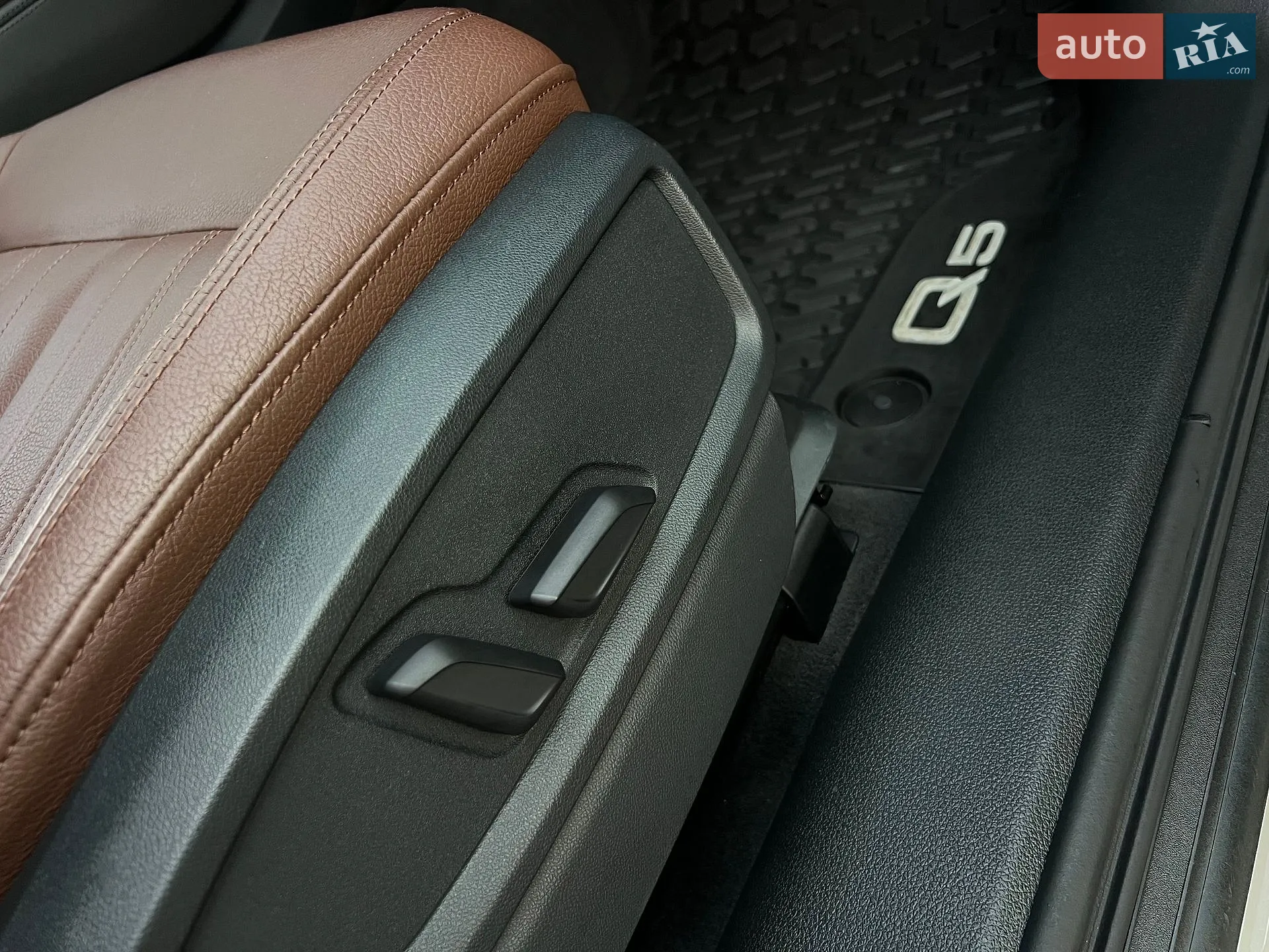 Audi Q5 2019 VIN WA1BNAFY4K2051239 фото оголошення 78 з 128