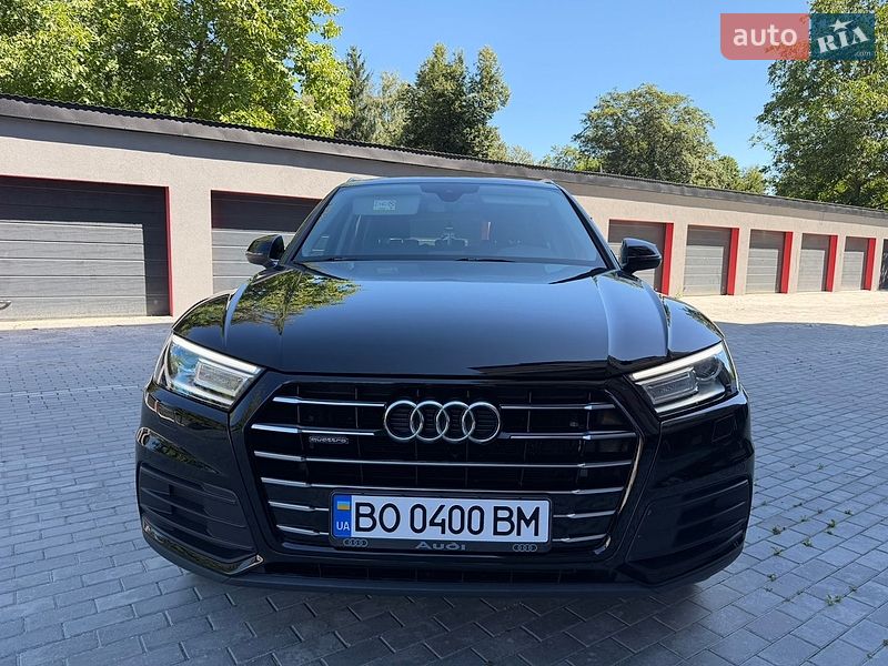 Внедорожник / Кроссовер Audi Q5 2017 в Борщеве