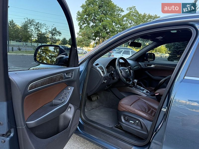 Внедорожник / Кроссовер Audi Q5 2015 в Днепре