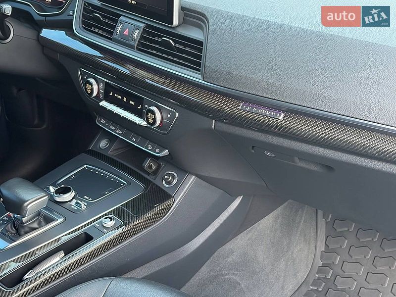 Позашляховик / Кросовер Audi Q5 2017 в Києві фото 23 Позашляховик / Кросовер Audi Q5 2017 в Києві