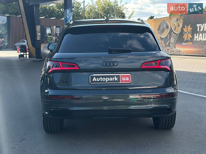 Позашляховик / Кросовер Audi Q5 2017 в Києві фото 10 Позашляховик / Кросовер Audi Q5 2017 в Києві